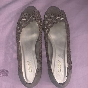 Women flats